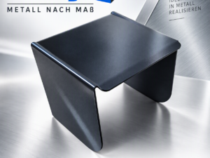 Kompakte Schutzhaube RAL 7016 für Technik im Außenbereich